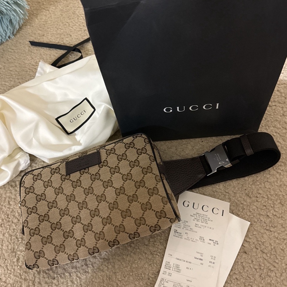 Gucci GG supreme belt bag